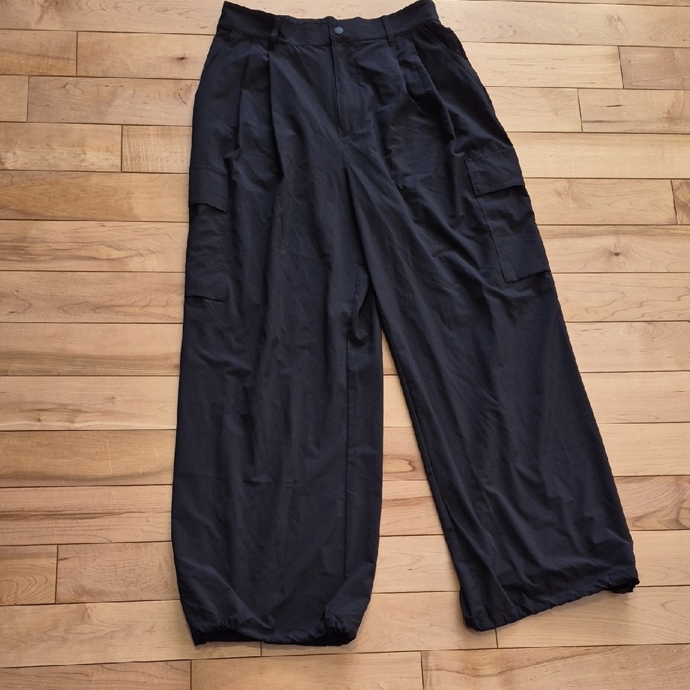 GAP Women's Size Small Black Ankle/Cropped Pants